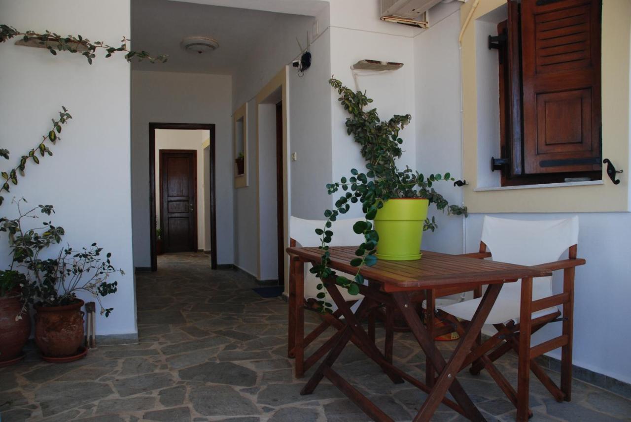 Hotel Theodorou Azolimnos Exteriér fotografie